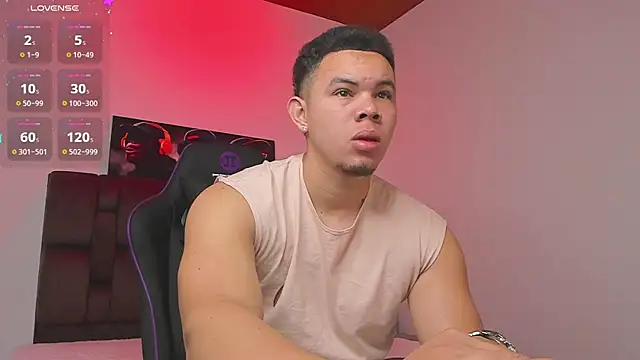 Snapshot of jhotta_fox chatting on 01.15.25 jhotta fox online show from 01.15.25