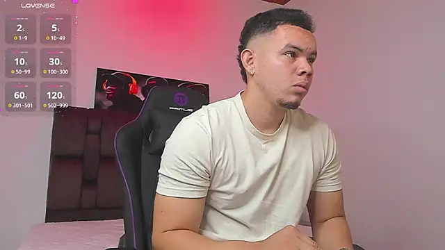 Snapshot of jhotta_fox chatting on 01.16.25 jhotta fox online show from 01.16.25