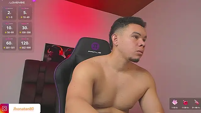 Snapshot of jhotta_fox chatting on 01.24.25 jhotta fox online show from 01.24.25