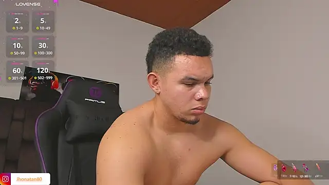 Snapshot of jhotta_fox chatting on 03.07.25 jhotta fox online show from 03.07.25