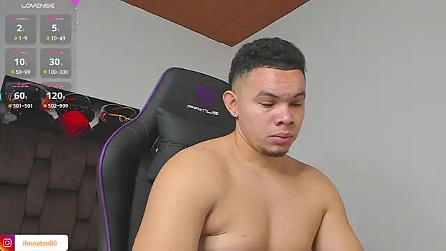 Snapshot of jhotta_fox chatting on 03.11.25 jhotta fox online show from 03.11.25