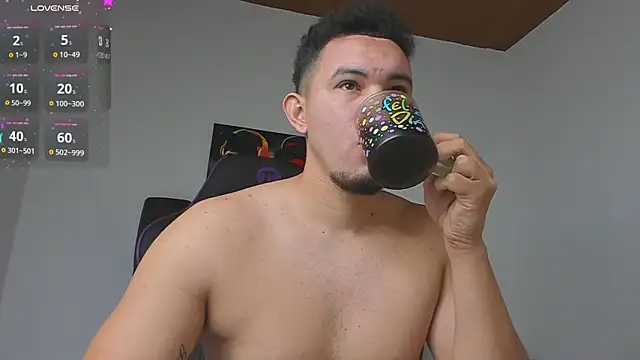 Snapshot of jhotta_fox chatting on 09.10.25 jhotta fox online show from 09.10.25