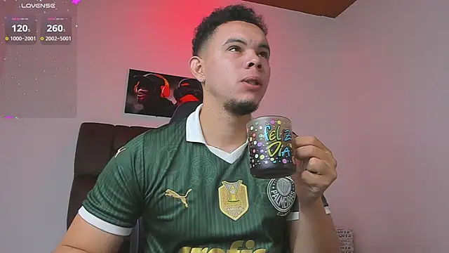 Snapshot of jhotta_fox chatting on 09.14.25 jhotta fox online show from 09.14.25