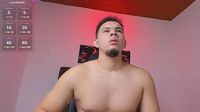 Snapshot of jhotta_fox chatting on 09.16.25 jhotta fox online show from 09.16.25