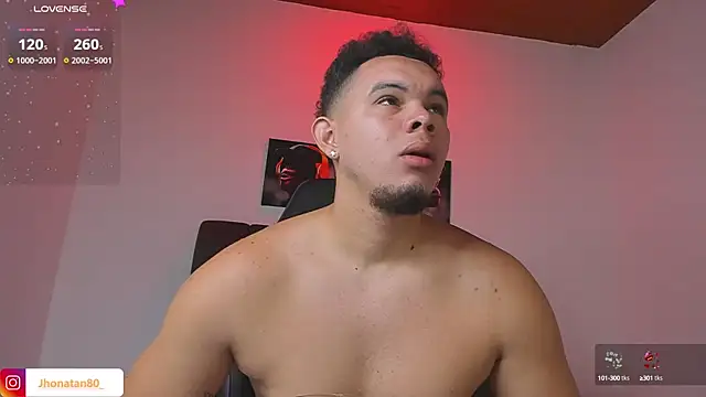 Snapshot of jhotta_fox chatting on 10.04.25 jhotta fox online show from 10.04.25