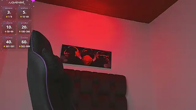 Snapshot of jhotta_fox chatting on 10.26.25 jhotta fox online show from 10.26.25