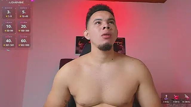 Snapshot of jhotta_fox chatting on 11.01.25 jhotta fox online show from 11.01.25