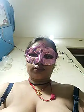 Snapshot of sexychutxxx7 chatting on 10.16.25 sexychutxxx7 online show from 10.16.25