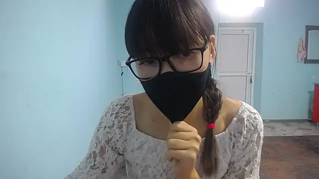 Snapshot of elllaaxx chatting on 10.20.25 elllaaxx online show from 10.20.25