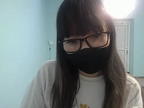 Snapshot of elllaaxx chatting on 11.07.25 elllaaxx online show from 11.07.25