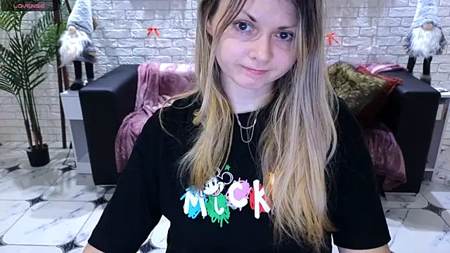 SmilingEmily  online show from 12.24.24