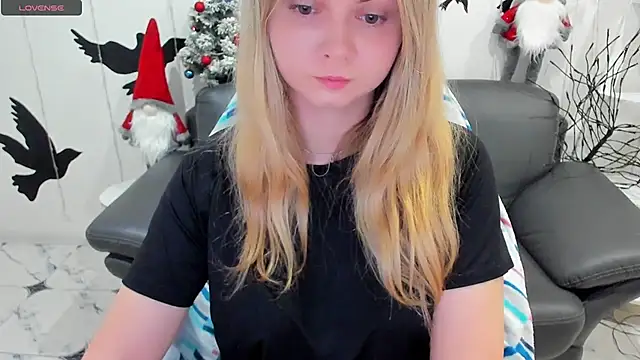 SmilingEmily  online show from 12.27.24