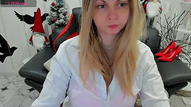 SmilingEmily  online show from 01.04.25