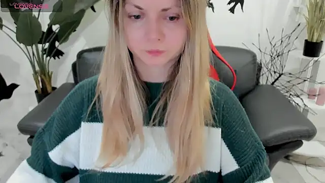 SmilingEmily  online show from 01.14.25