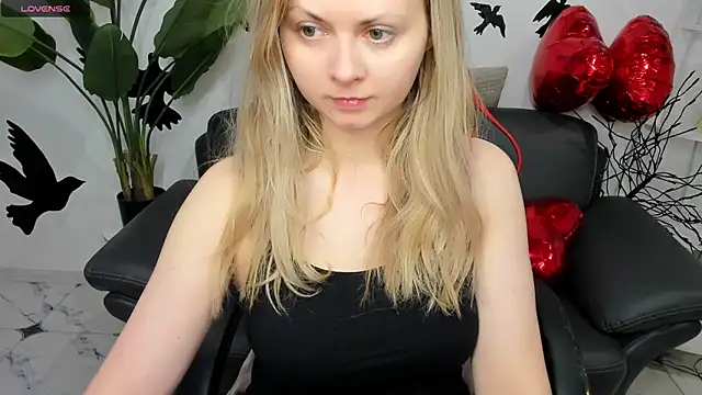 SmilingEmily  online show from 02.13.25