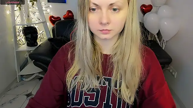 SmilingEmily  online show from 02.15.25