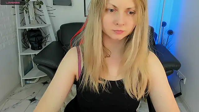 SmilingEmily  online show from 02.25.25