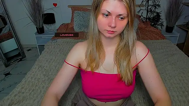 SmilingEmily  online show from 03.06.25