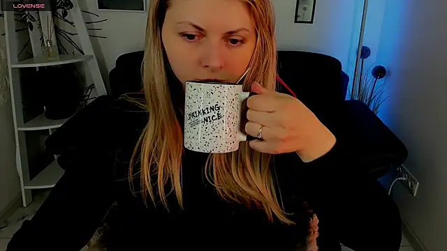 SmilingEmily  online show from 03.12.25