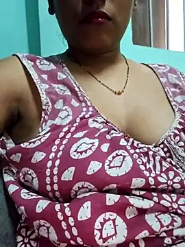 Snapshot of sexyindi_couple chatting on 03.12.25 sexyindi couple online show from 03.12.25