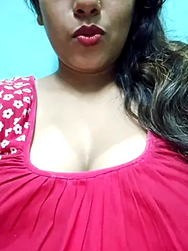 Snapshot of sexyindi_couple chatting on 09.29.25 sexyindi couple online show from 09.29.25