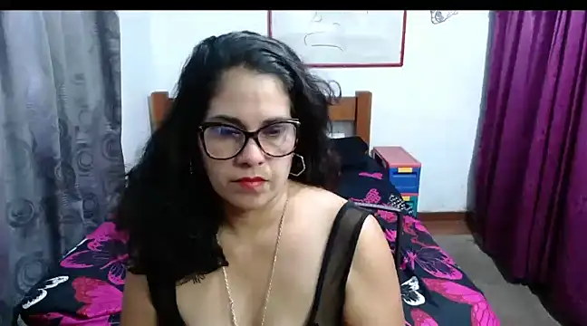 Mistresskloe01 online show from 12.12.24