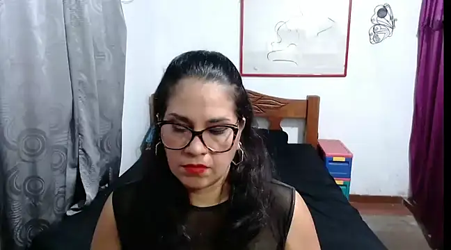 Mistresskloe01 online show from 01.08.25