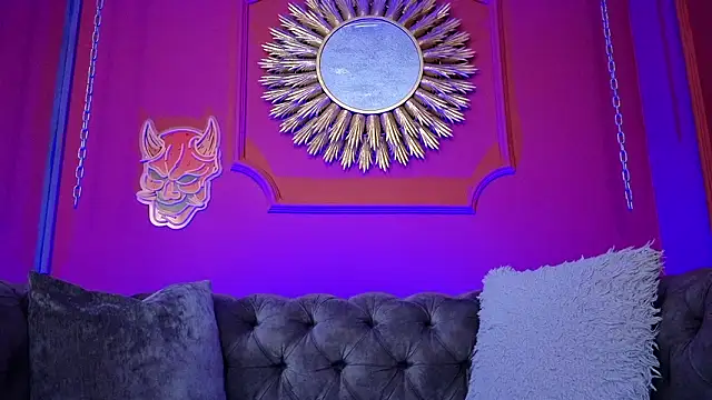 Julieta Russell online show from 03.25.26