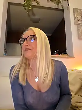 kikkastar online show from 02.25.25