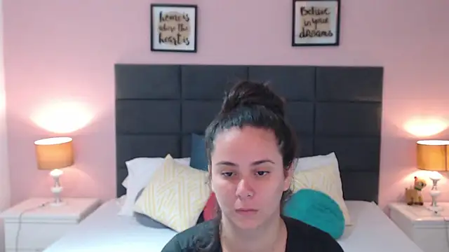 MadisonJenner online show from 02.01.25