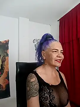 freyadevil333 online show from 10.26.25