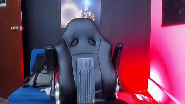 Big furry bear13 online show from 10.31.25