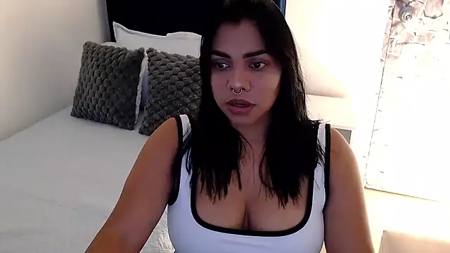 angela santana  online show from 09.27.25