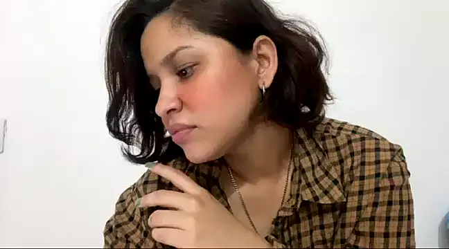 Snapshot of Annie_Catt_ chatting on 01.03.25 Annie Catt online show from 01.03.25