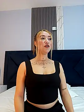 MollyCruz online show from 03.01.25