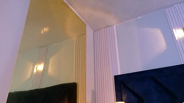 MollyCruz online show from 10.21.25