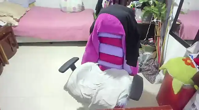 Mrs mommy  online show from 01.10.25