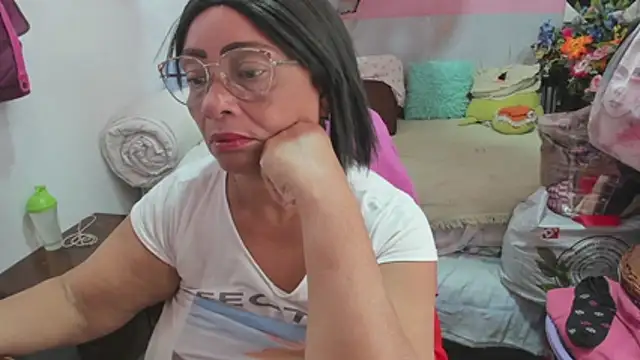 Mrs mommy  online show from 03.29.26