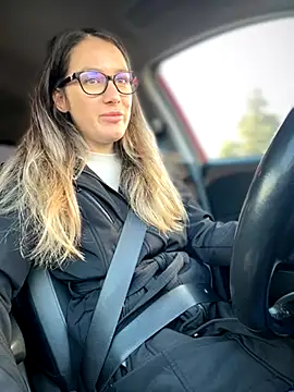 Snapshot of HotXMom chatting on 10.17.25 HotXMom online show from 10.17.25