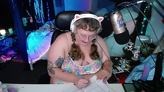 FatVeronica online show from 01.12.25