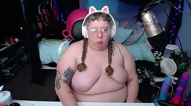 FatVeronica online show from 02.26.25