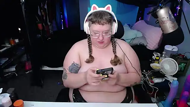 FatVeronica online show from 02.28.25