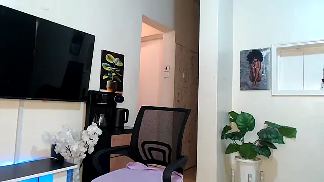 Snapshot of Horny_princes chatting on 02.11.25 Horny princes online show from 02.11.25