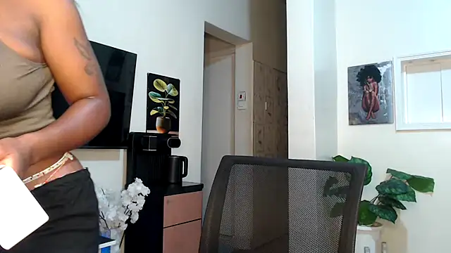 Snapshot of Horny_princes chatting on 02.13.25 Horny princes online show from 02.13.25