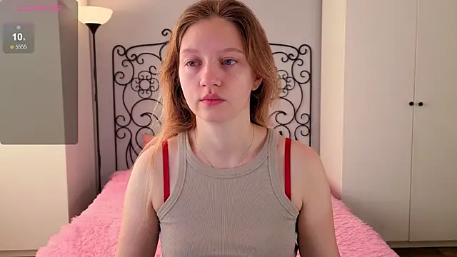 Snapshot of Ksuhesa chatting on 10.11.25 Ksuhesa online show from 10.11.25