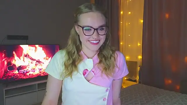 Aurora Golden1 online show from 10.11.25