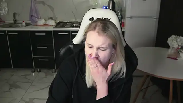 MertyXX online show from 04.22.26