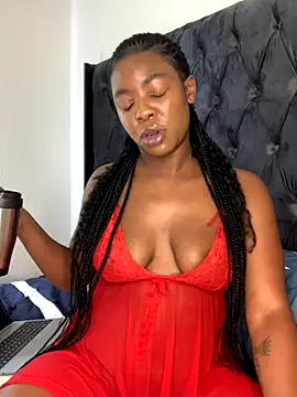 Snapshot of Ass-Queen chatting on 11.06.25 Ass-Queen online show from 11.06.25