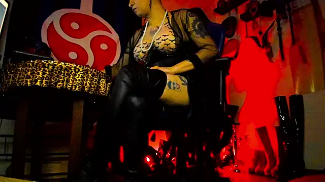 DominatrixBlue online show from 02.10.25