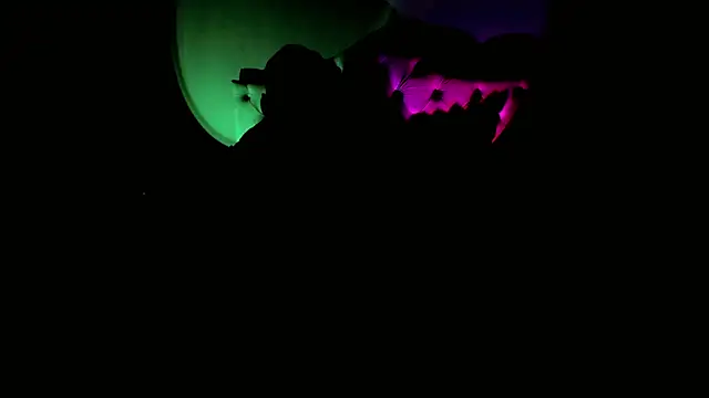 Ezraa1 online show from 10.04.25